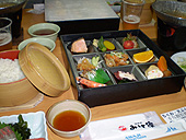 昼食